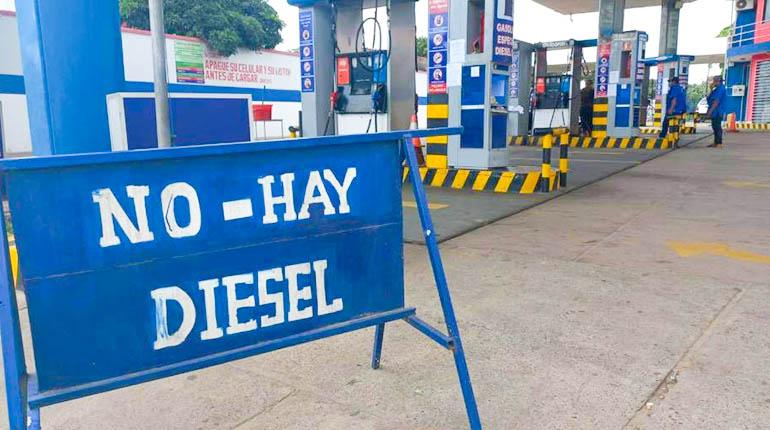 Falta de diésel complica a sectores y la lucha contra incendios; surgen críticas al descargo del Gobierno