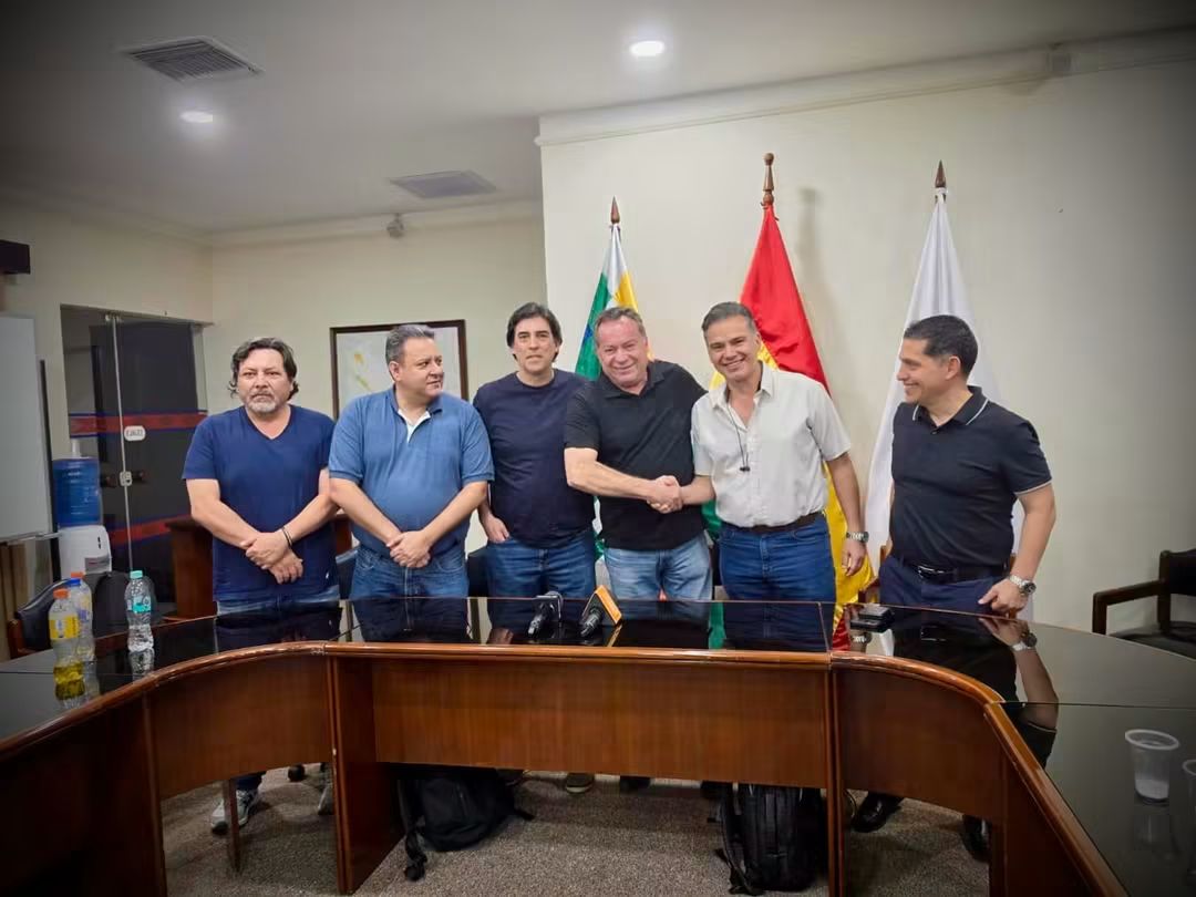 Tras reunión con el Gobierno, transportistas y cisterneros descartan paro por el precio del diésel
