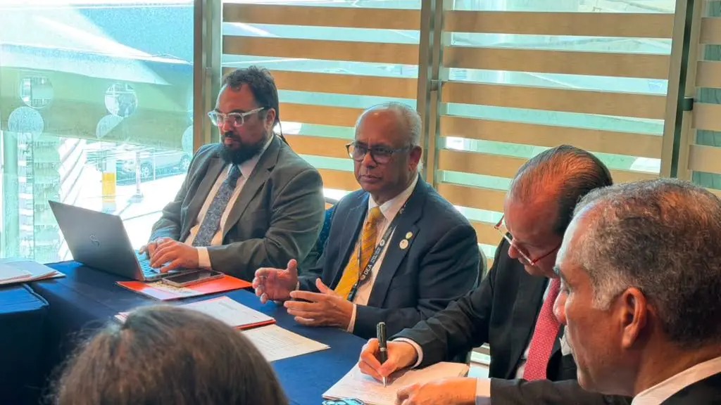 El secretario de la OEA llega a Bolivia y abre una misión política por efecto de la crisis de los 53 días