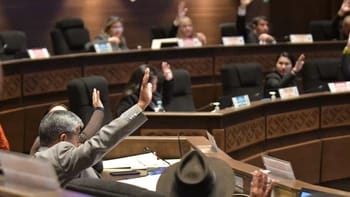 BCB brinda informe oral sobre billetes y descartó legalizar serie B observada