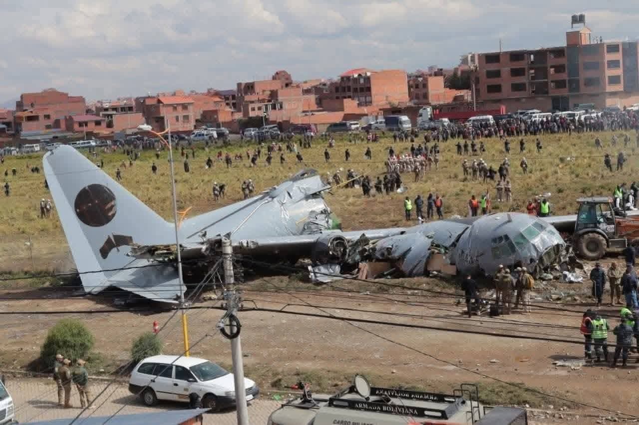 Informe: fallas operacionales y condiciones adversas como el clima detonaron accidente del C-130 en El Alto
