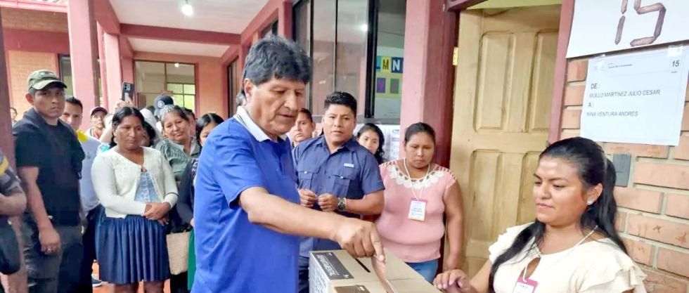 Evo vota en el Trópico; no ejecutan su captura