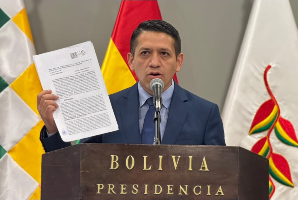 Viceministro García: en ENTEL se adjudicaron 52 contratos millonarios a un solo proveedor