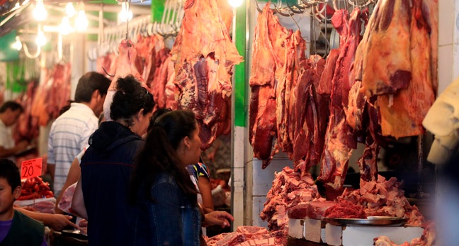Defensoría del Pueblo: el 63% de hogares ya no puede cubrir su canasta básica