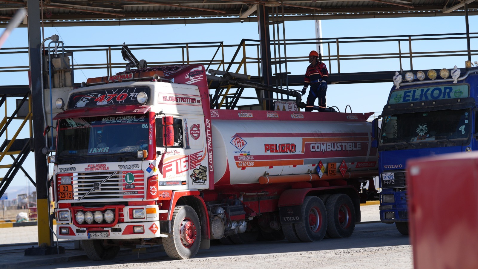 YPFB pide paciencia ante filas por combustible y asegura reactivación de la logística tras bloqueos