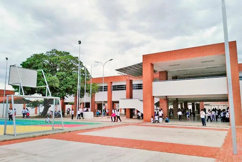 Se acaba el horario de invierno, colegios en Santa Cruz retoman horarios habituales