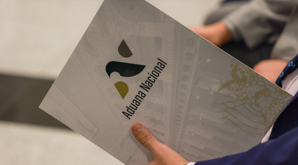 Alerta de estafa: Ofrecen cargos en la Aduana a cambio de cobros indebidos