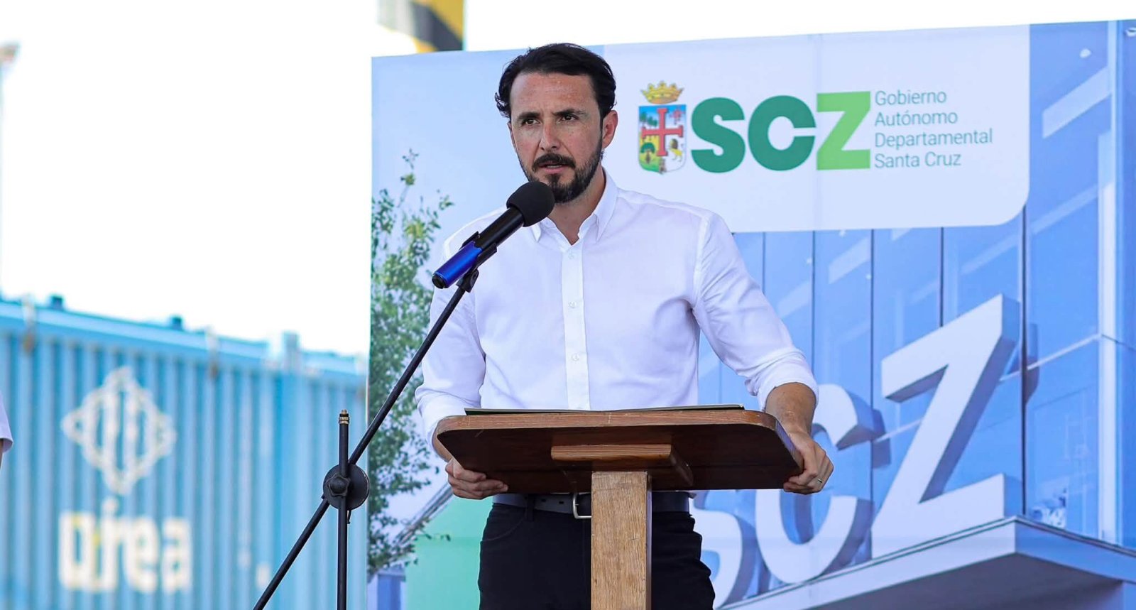 JP Velasco buscará financiamiento en España, Italia y Georgia para proyectos estratégicos de Santa Cruz