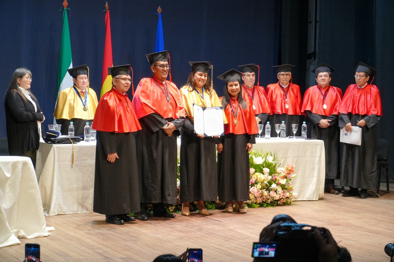 UAGRM otorga el título de Doctor Honoris Causa a tres destacadas personalidades