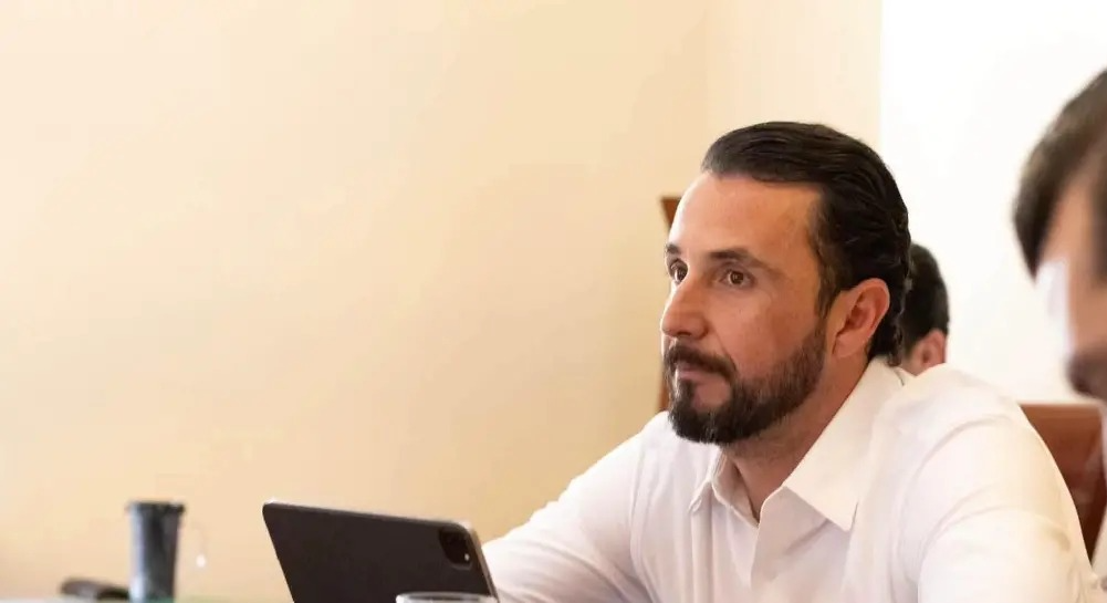 “Eliminar temporalmente el IVA y el IT”: Velasco plantea alivio al diésel y apoyo a sectores vulnerables